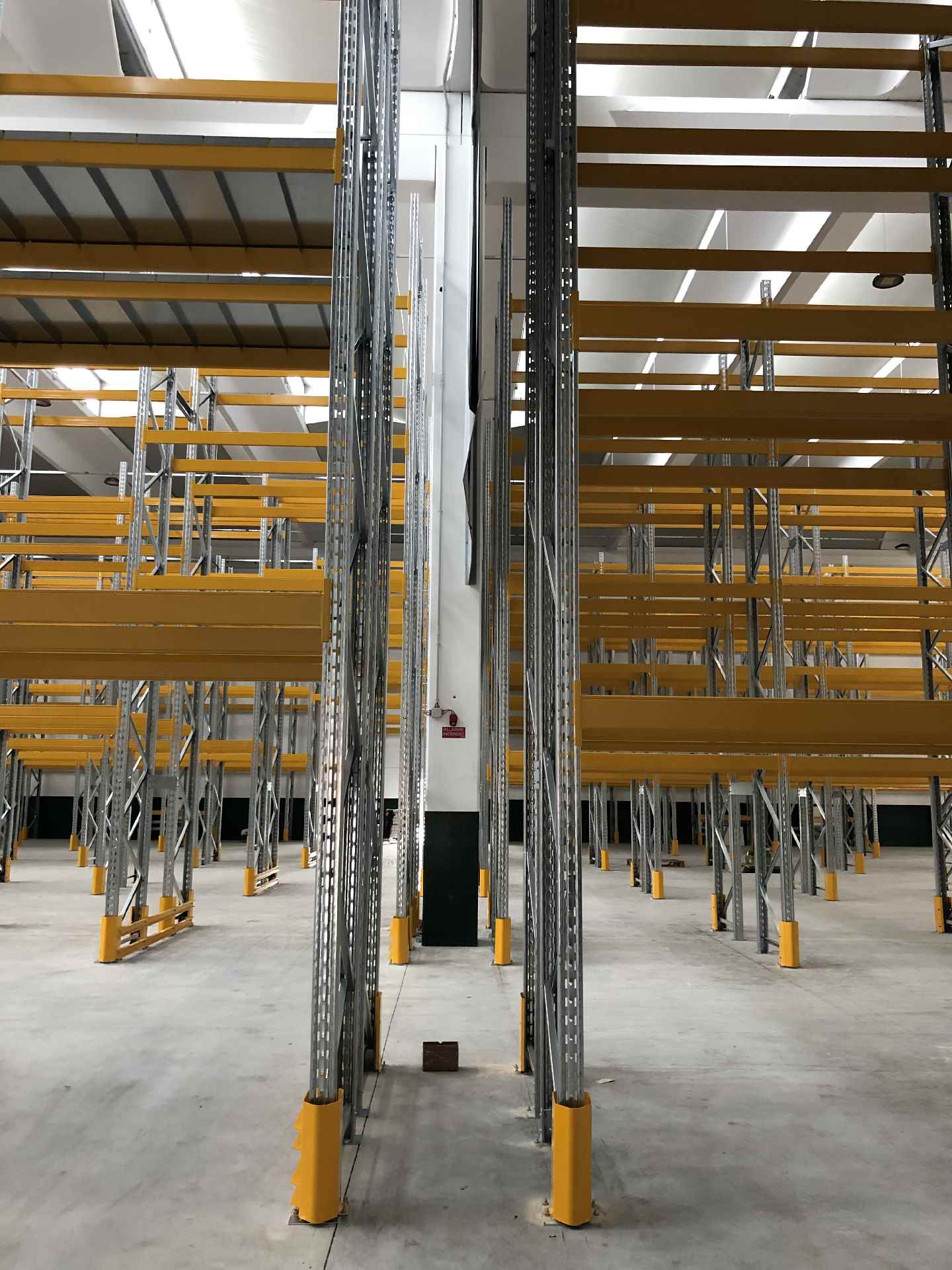M10 — Heavy Racking 12