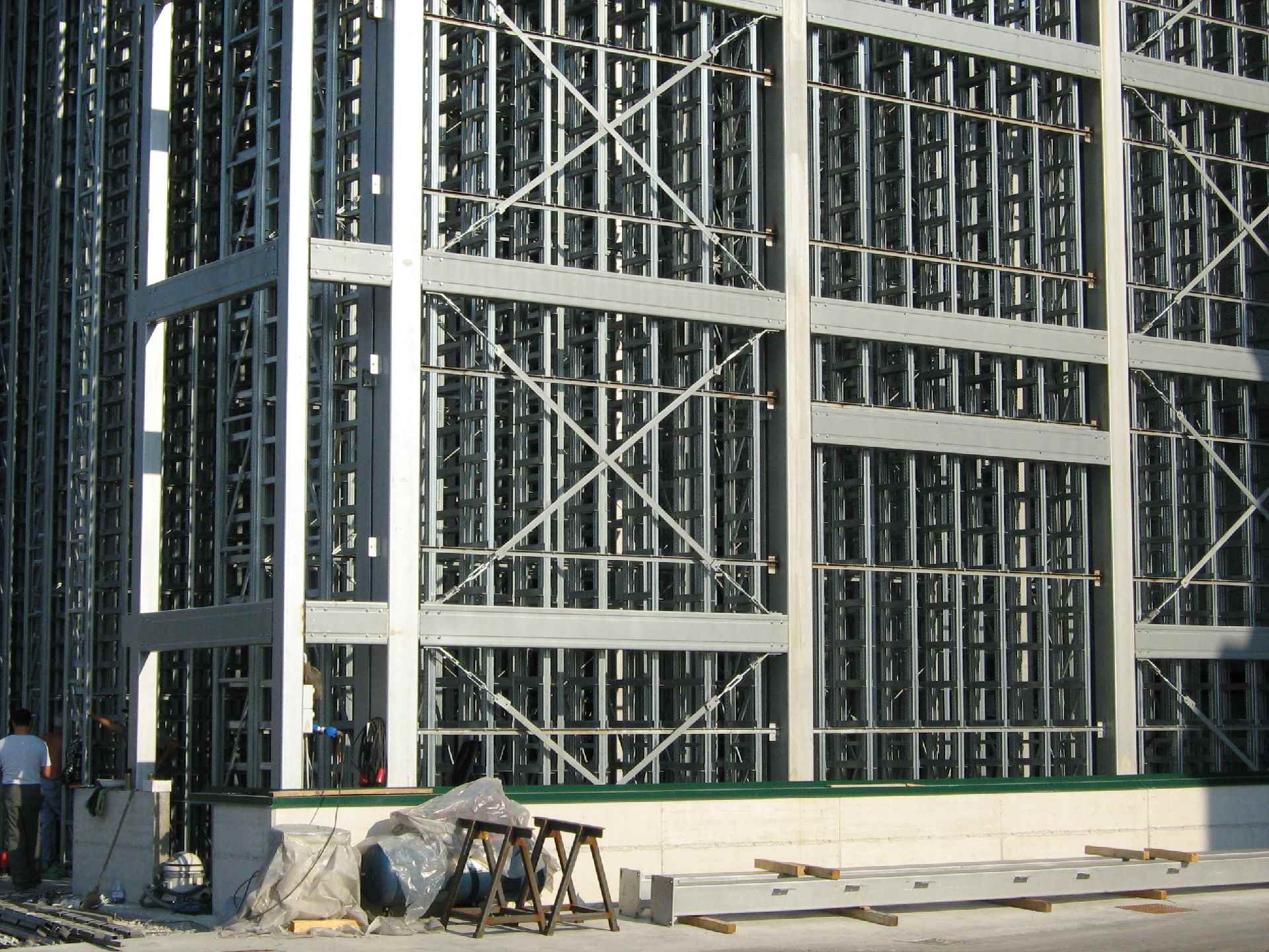 Self-Supporting Warehouse 4